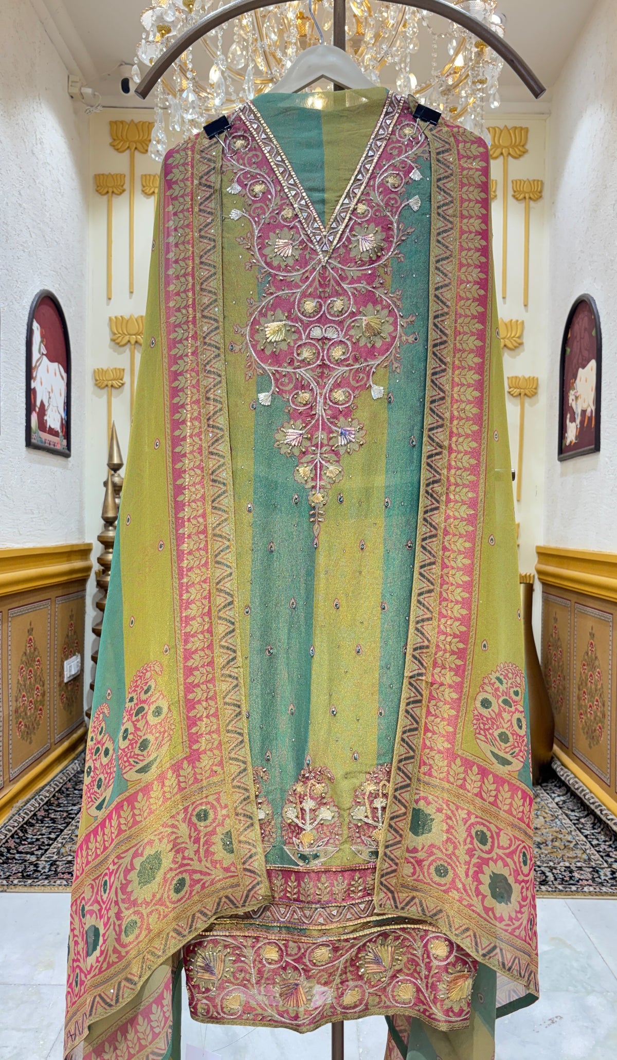 Kairavi Organza Suit