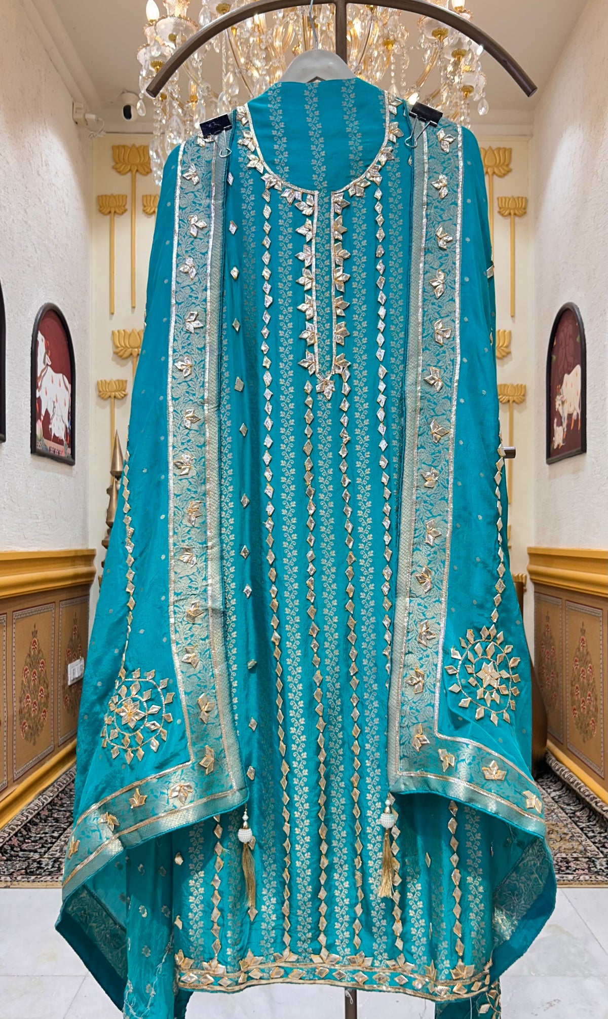 Zarbaft Suit