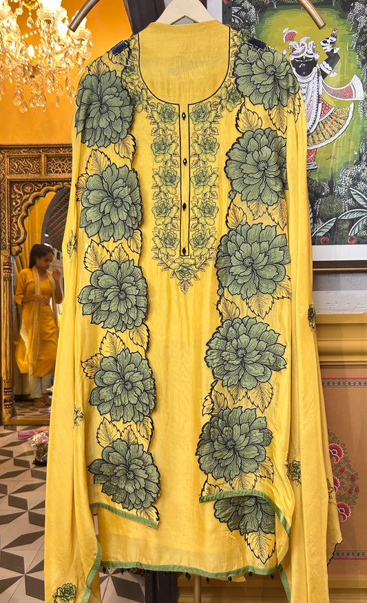 Naqsh-e-Hunar (Yellow)