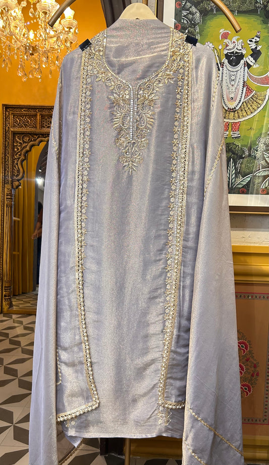 Gulraiz Organza Suit (Silver Grey)