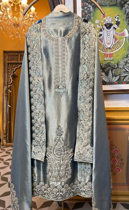 Sarvinoor Organza Suit (Green)