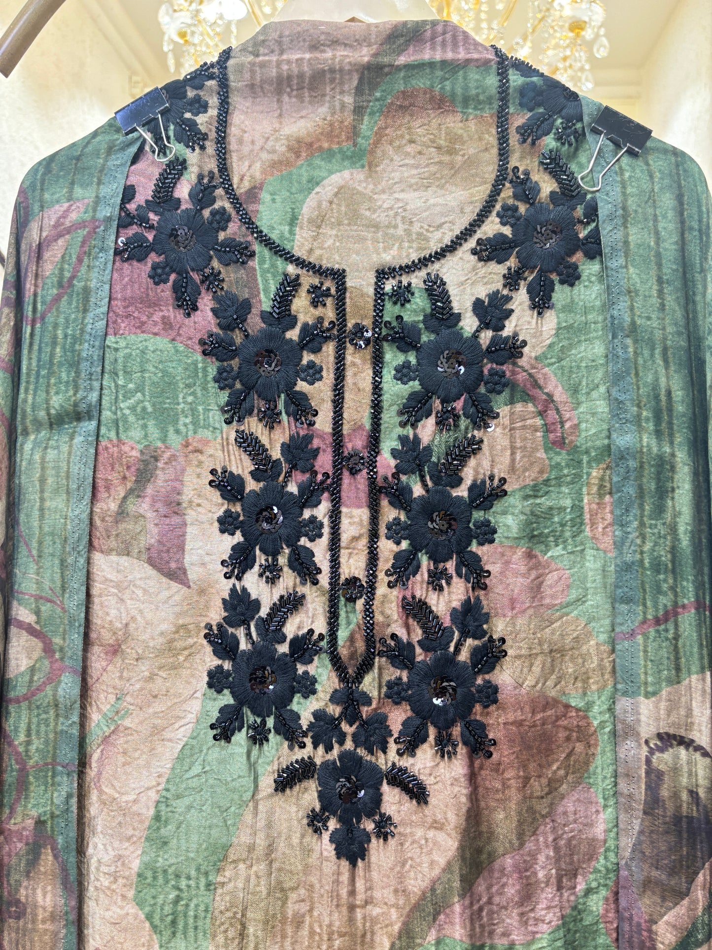 Gulnaaz Printed Muslin Suit