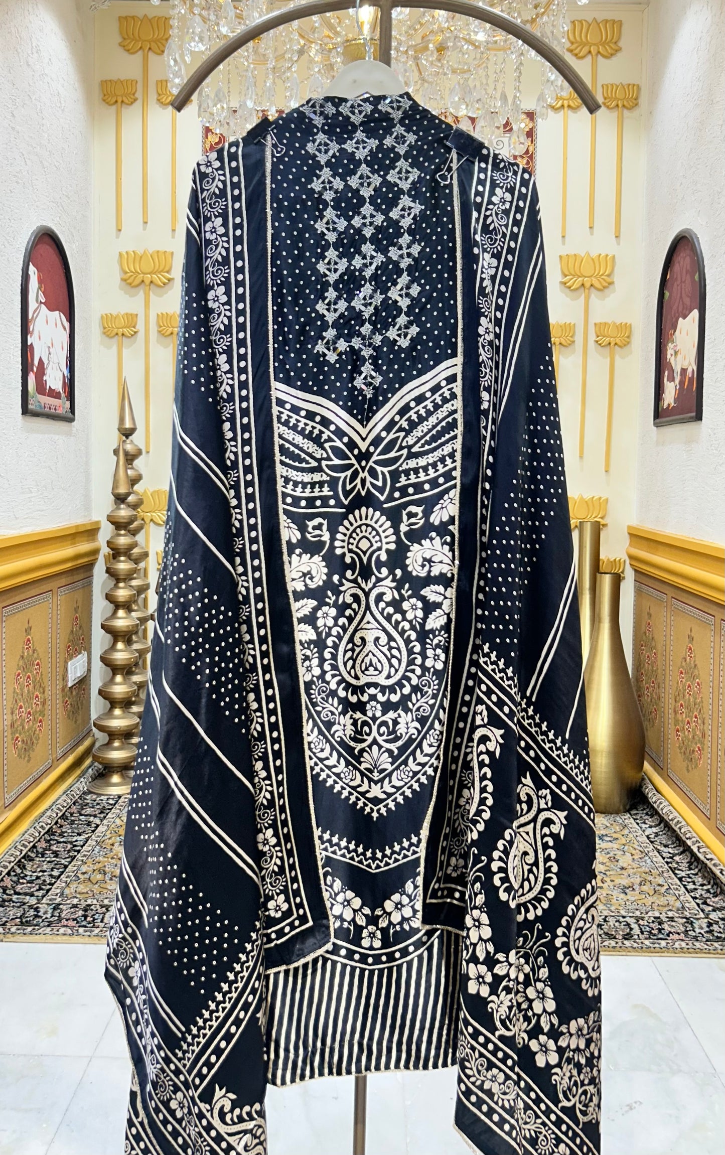 Mehera Gajji Suit