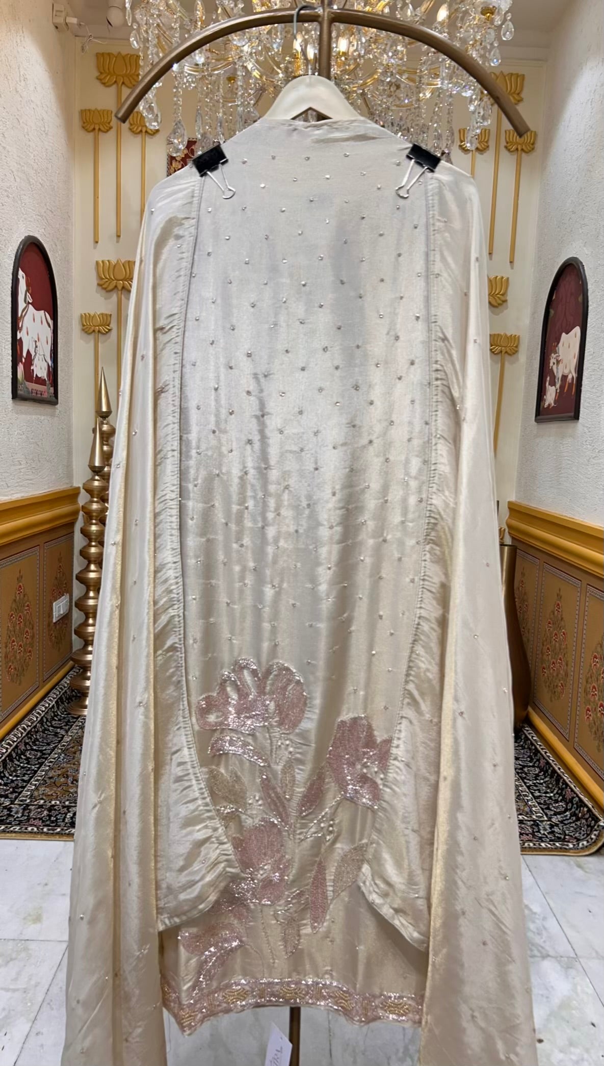 Noorvya Cutdana Suit