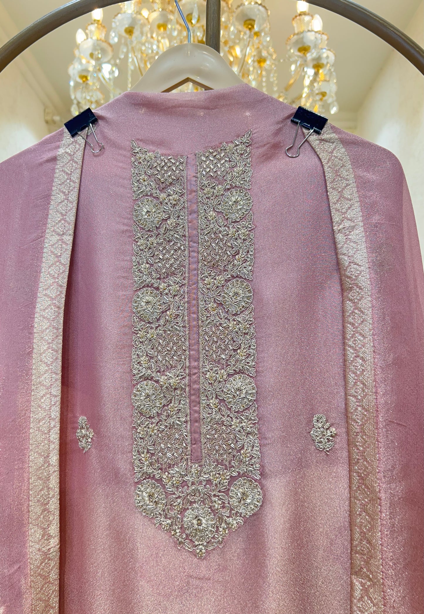 Tisséra Banaras Suit