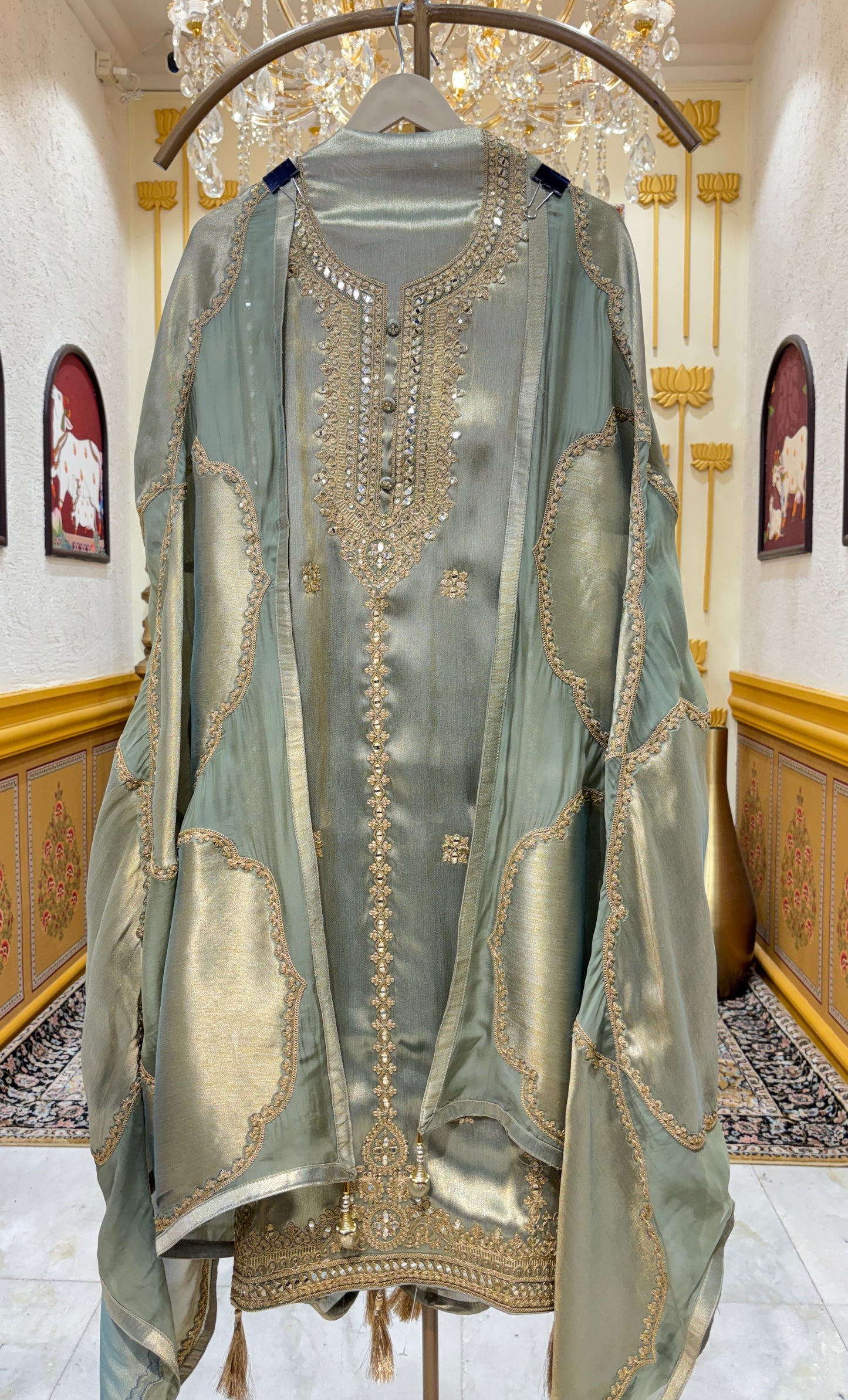 Noor Mahal Banarasi Suit