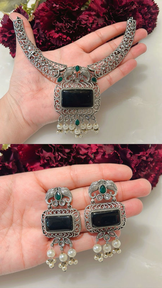 Zehriya Noor Vintage Silver Set (Black)