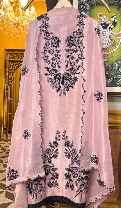 Shabhnami Appliqué Suit (Pink)