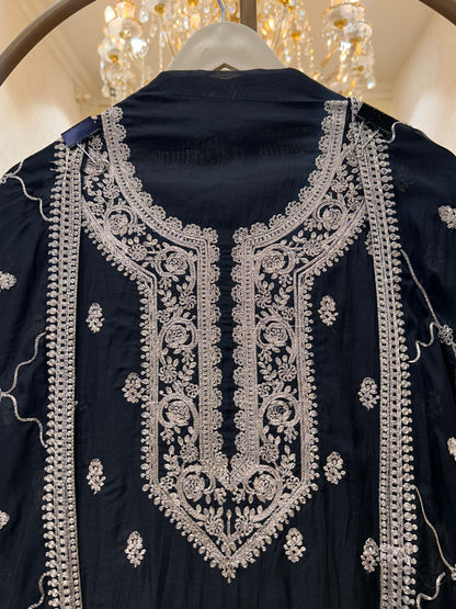 Mehera Mul Suit