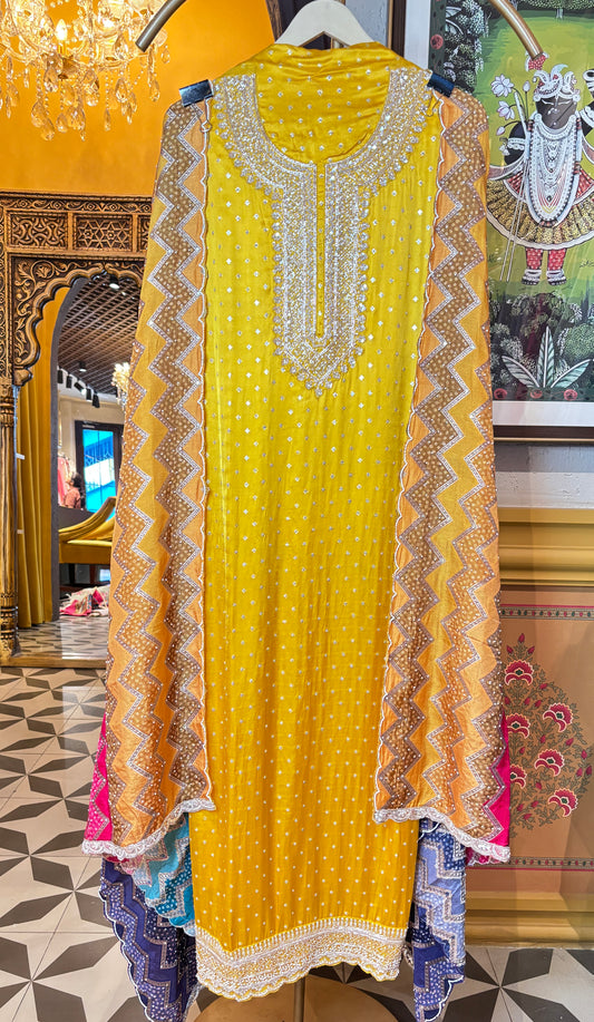 Saanjh Baag Silk Set (Yellow)