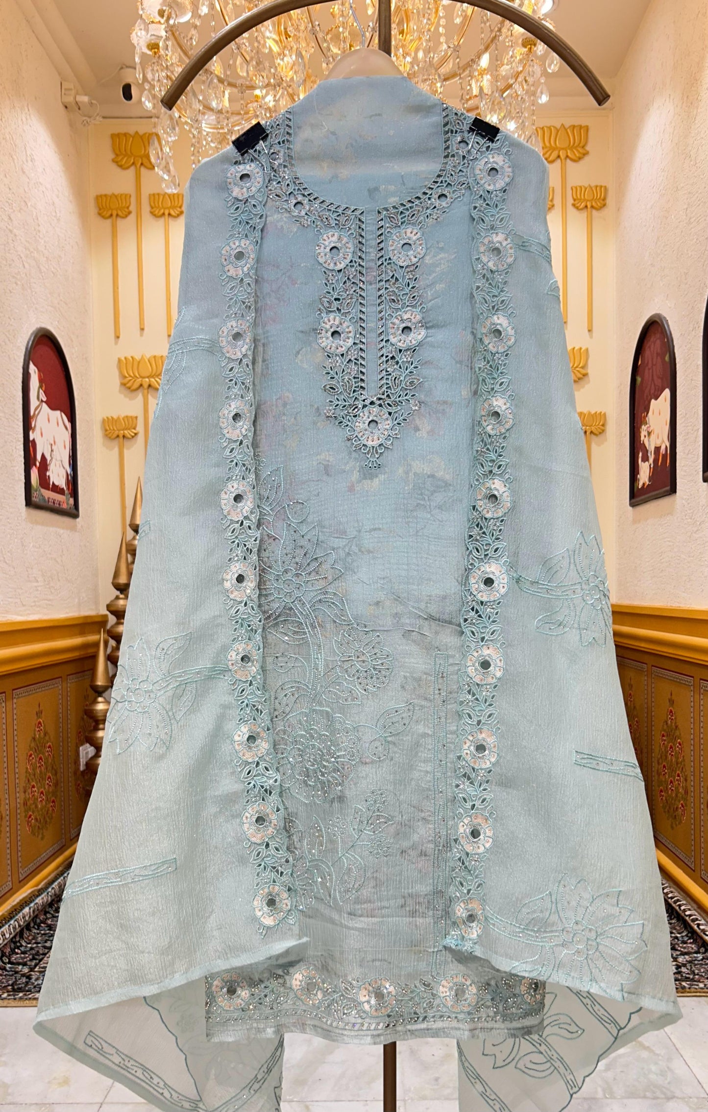 Noorzaar Crush Tissue Suit