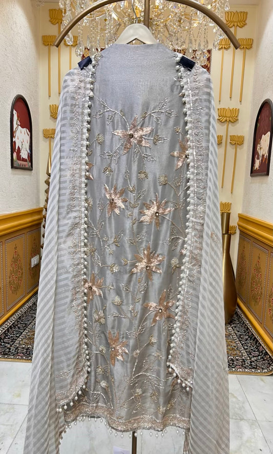 Nayara Karigari Élan Suit (Grey)