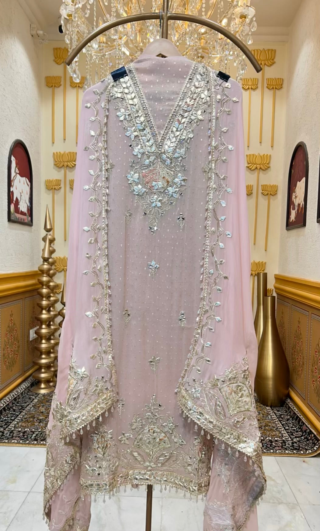 Zarmina Gota Dana Élan Suit (Pink)