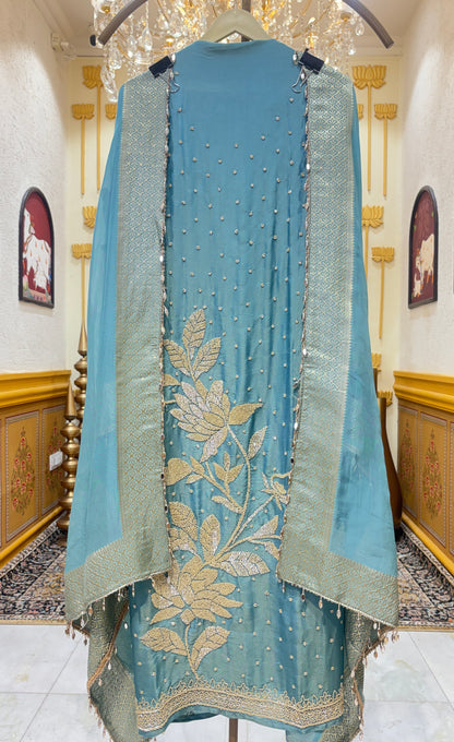 Zariya Veda Suit