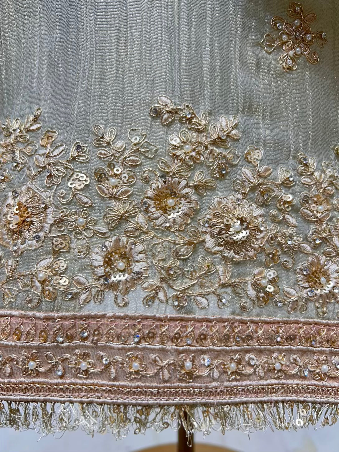 Zarifa Kinari Veil Suit (Ivory)