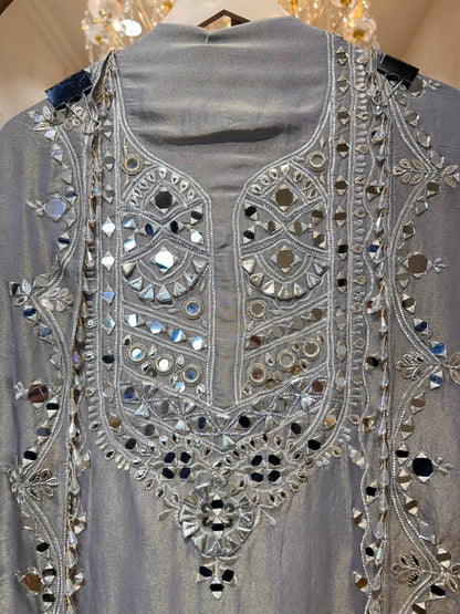 Ruhmehar Sheesha Patti Suit (Silver Grey)
