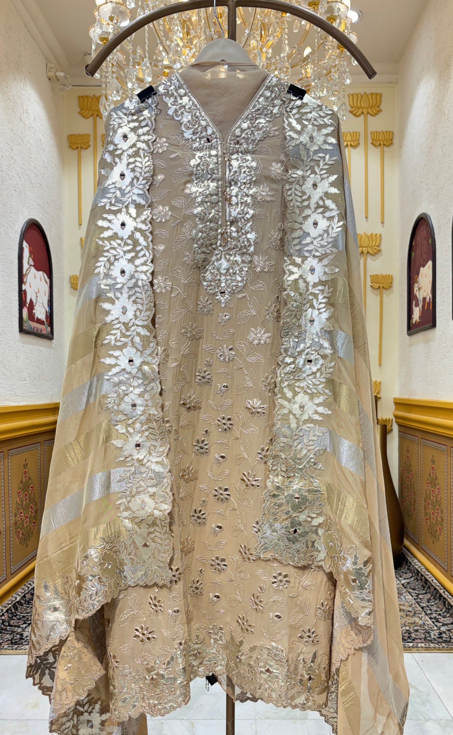 Naqsh Noor Suit