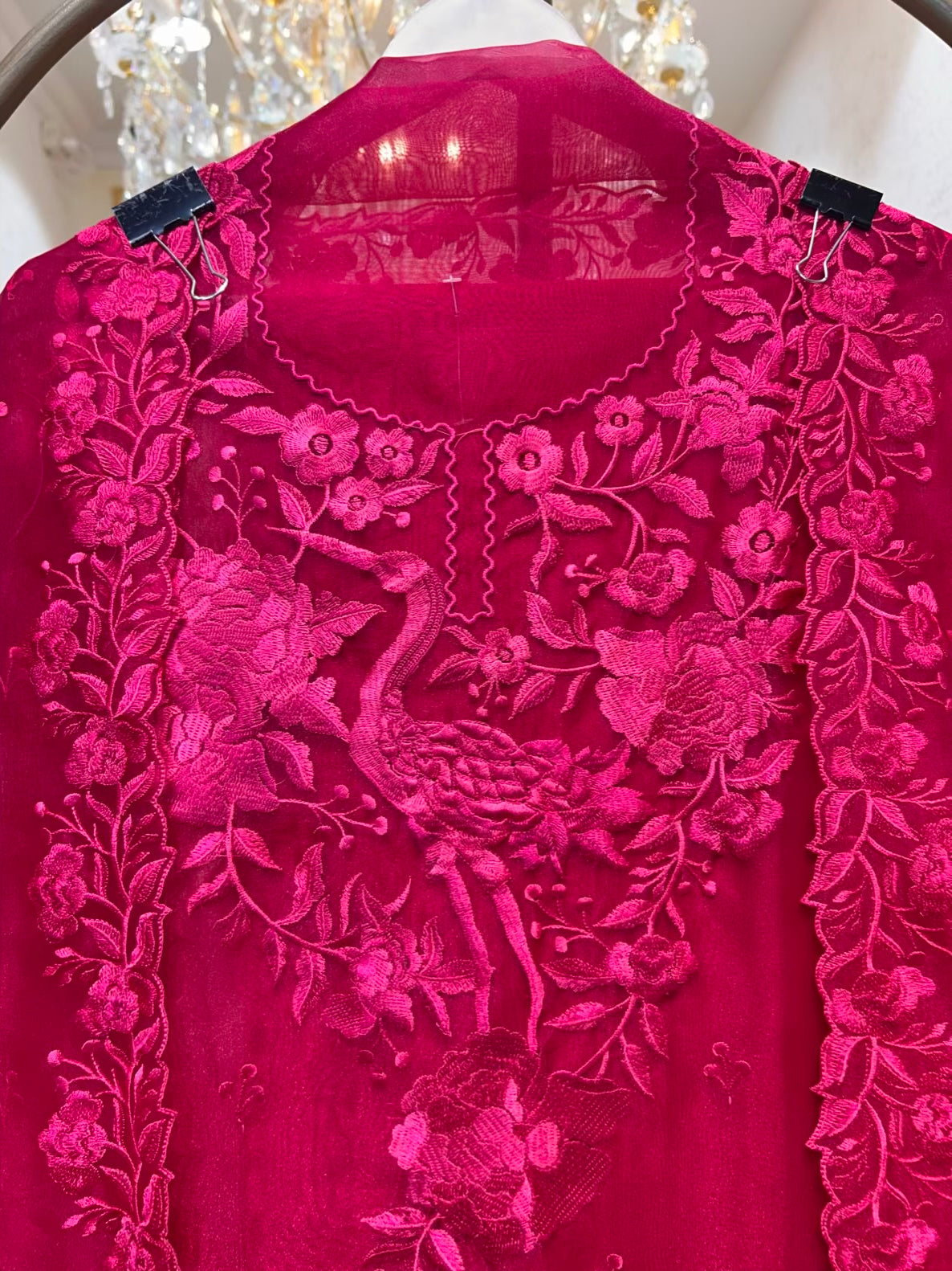 Ariyah Thread Élan Suit (Magenta)