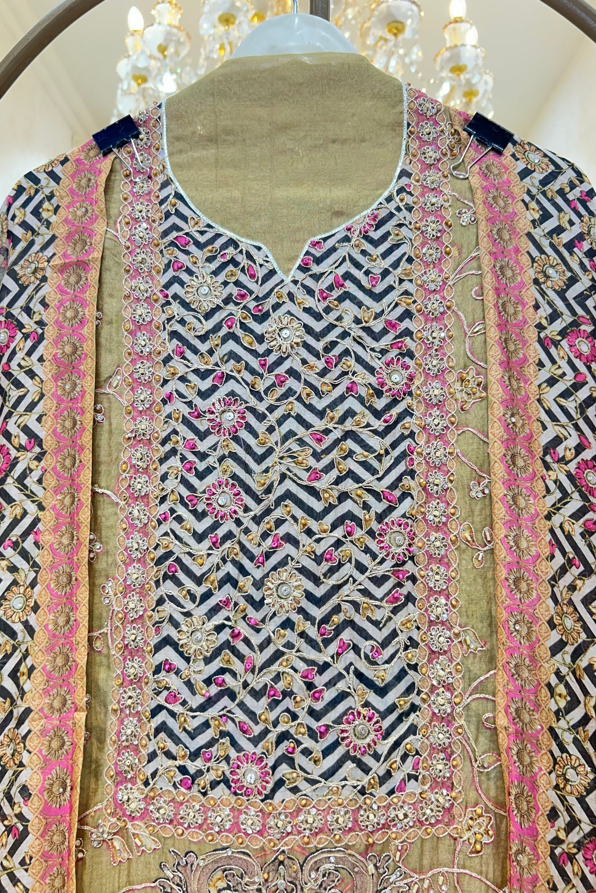 Eshvarya Mul Chanderi Suit