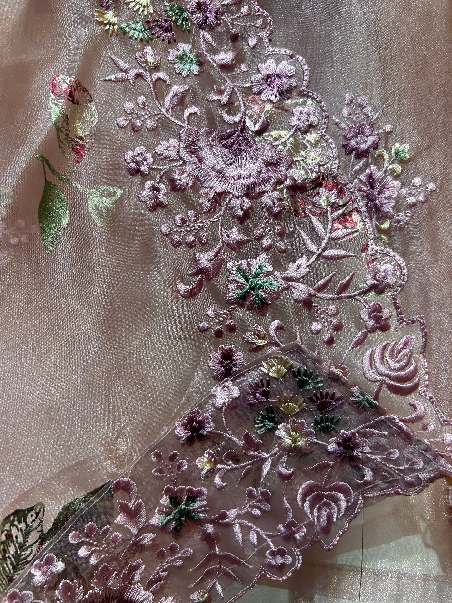 Husna Threadcrafted Suit (Lavender)