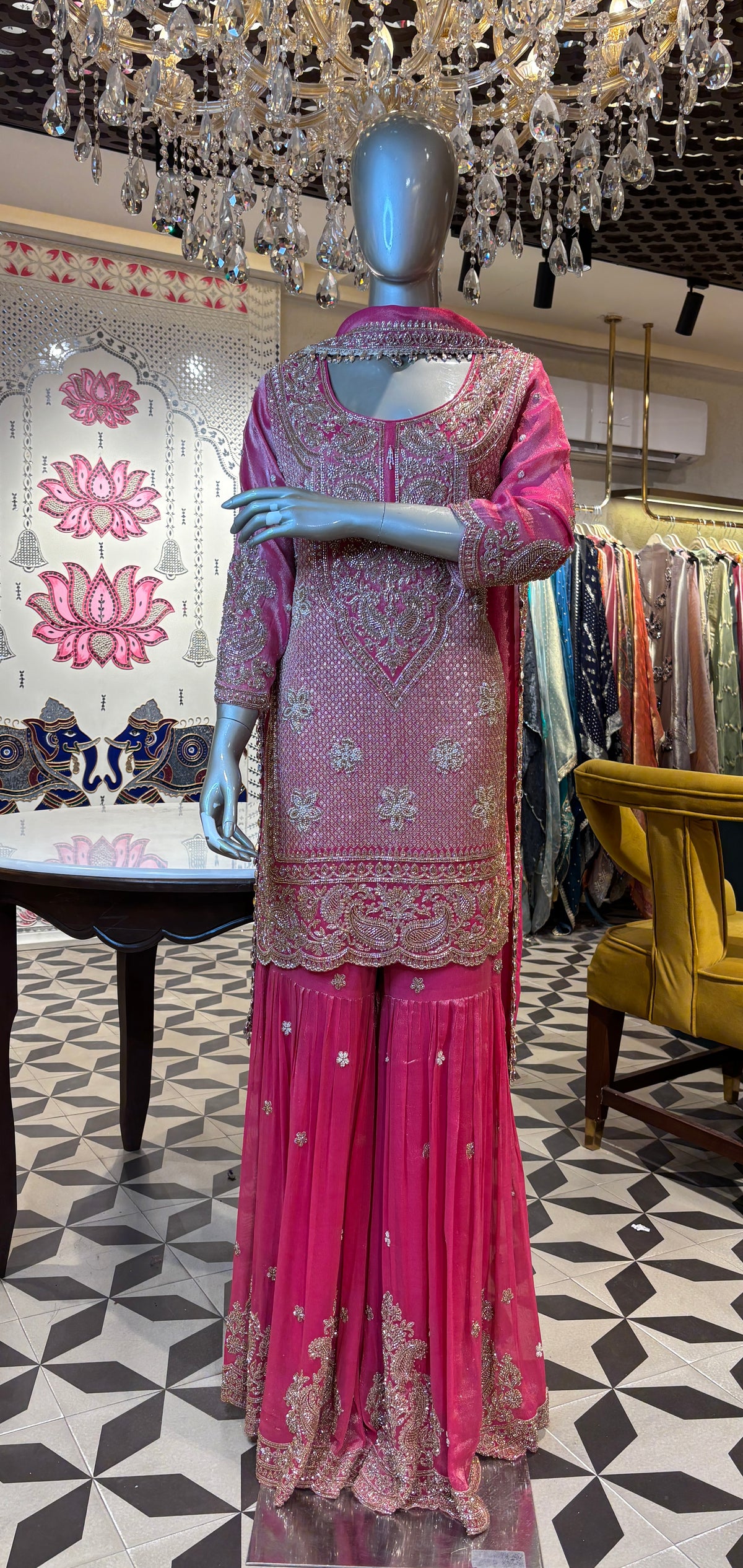 Ziyaara Gharara Set