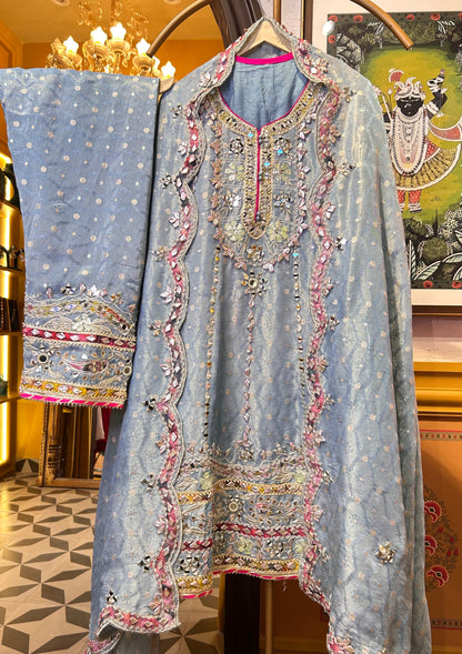 Solévienne Étoile Anarkali Set