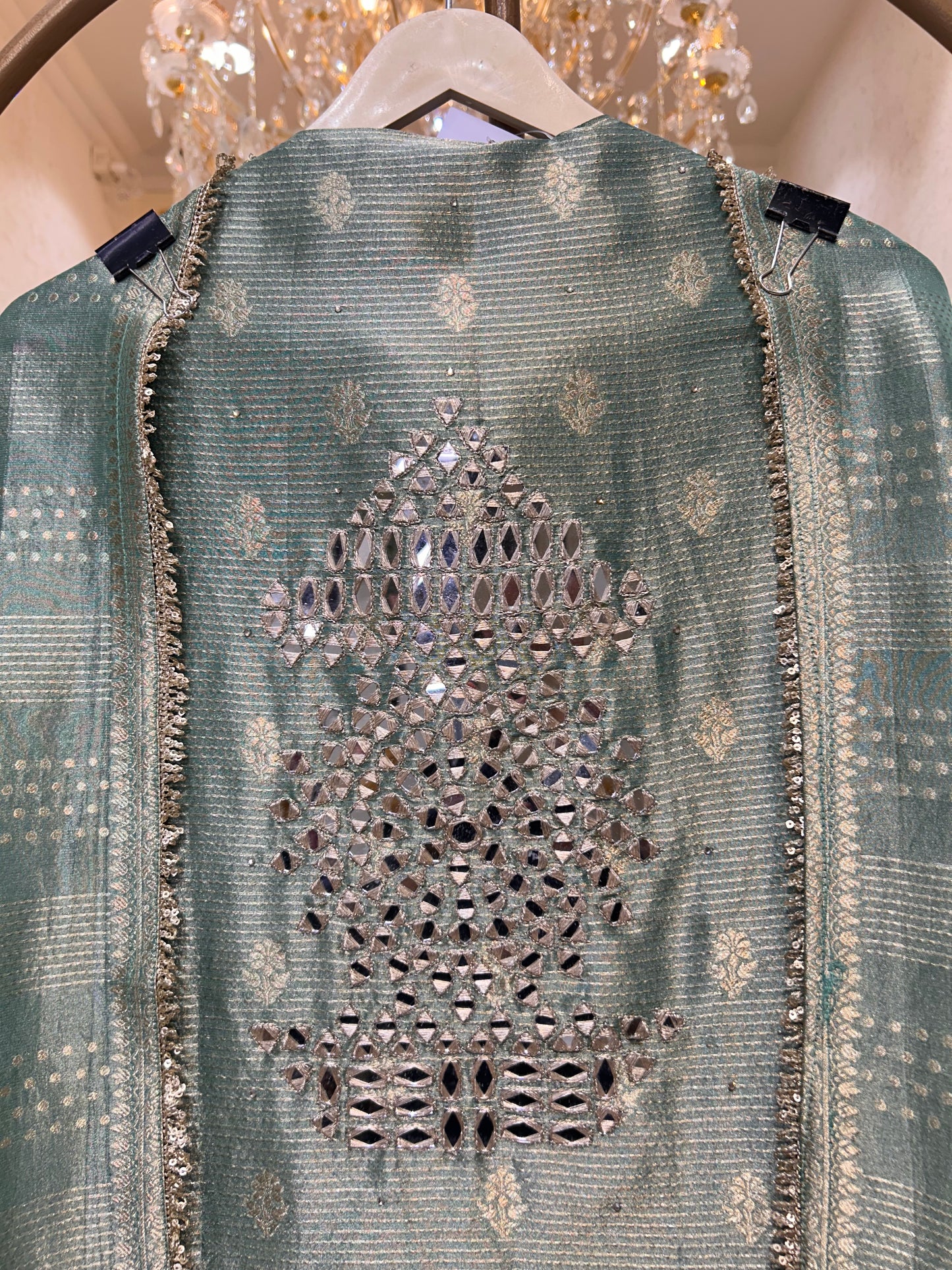 Aavira Aaina Veil Suit (Green)