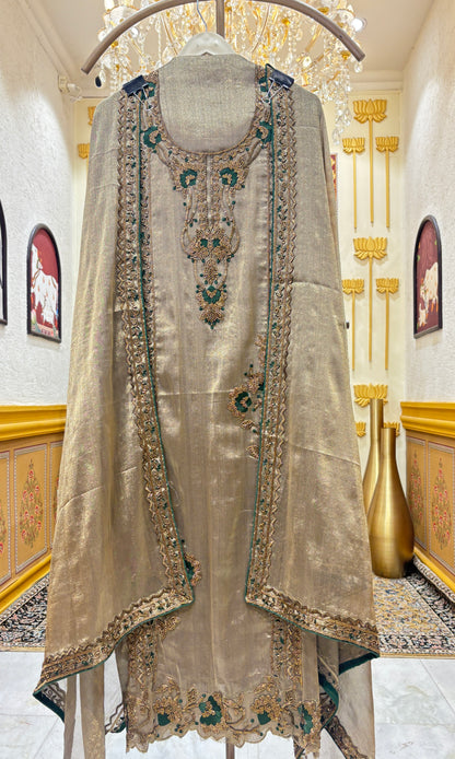 Roshnara Threads Suit