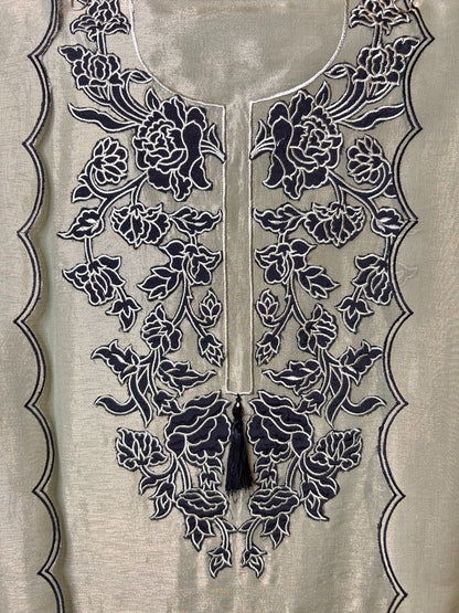 Shabhnami Appliqué Suit (Green)