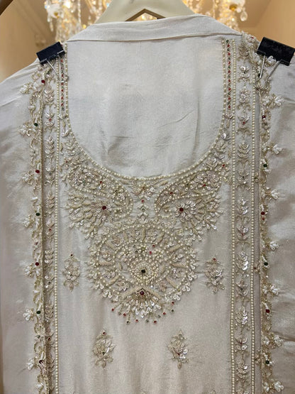 Zehraani Shimmer Élan Suit