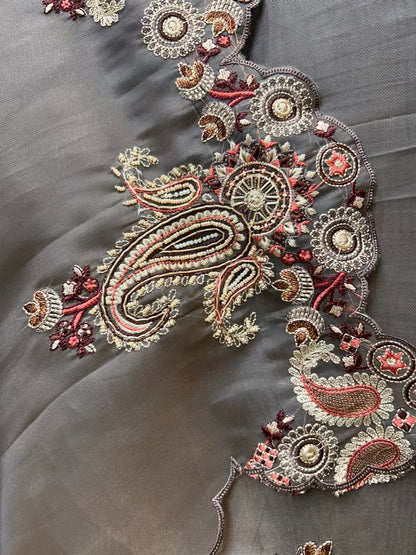 Sarini Motidar Suit (Brown)