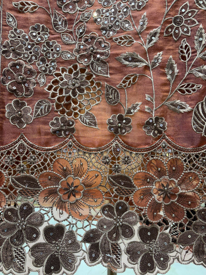 Ruhzeen Pakistani Suit