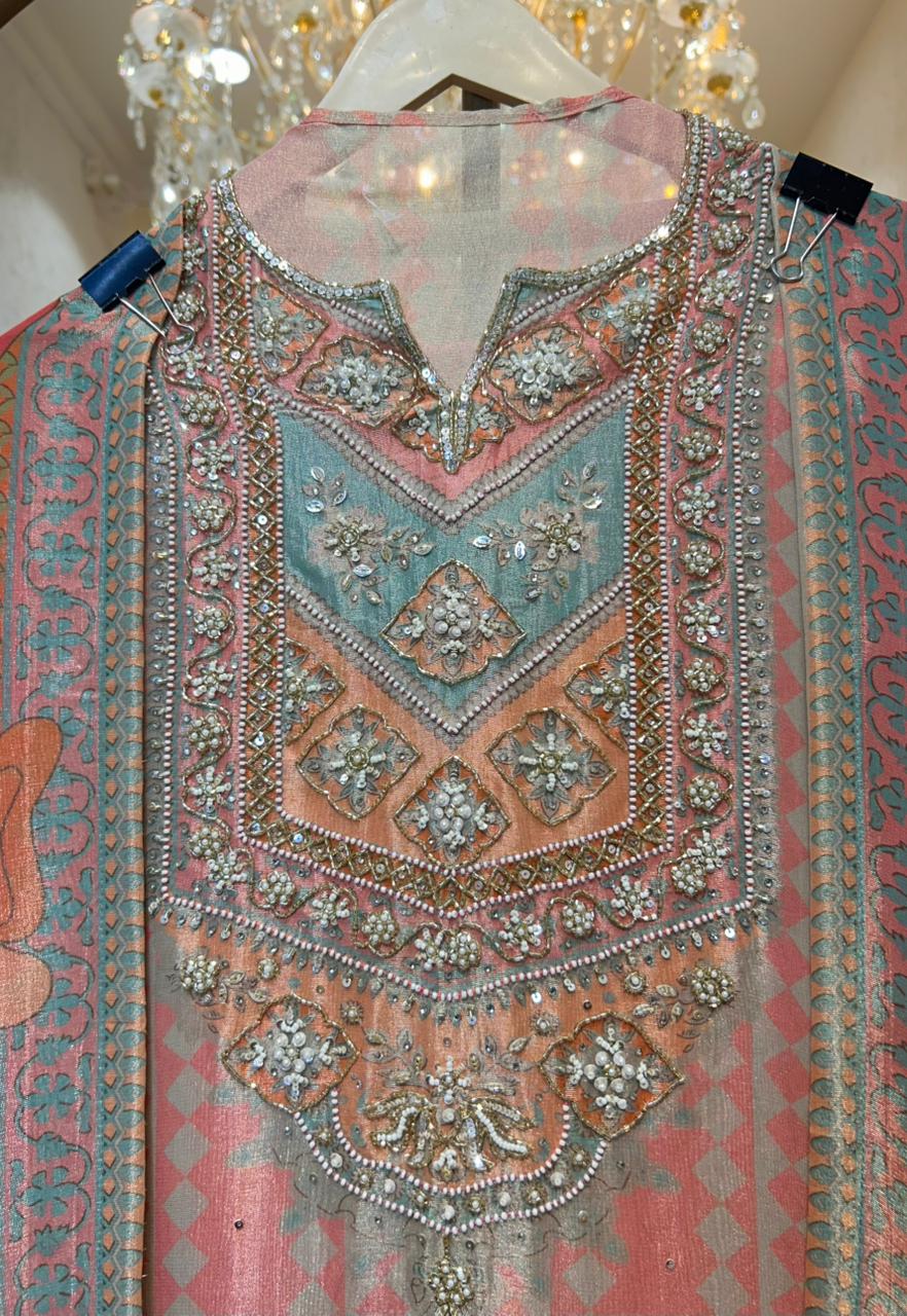 Zarmina Cutdana Élan Suit (Peach & Beige)