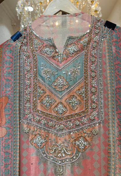 Zarmina Cutdana Élan Suit (Peach & Beige)
