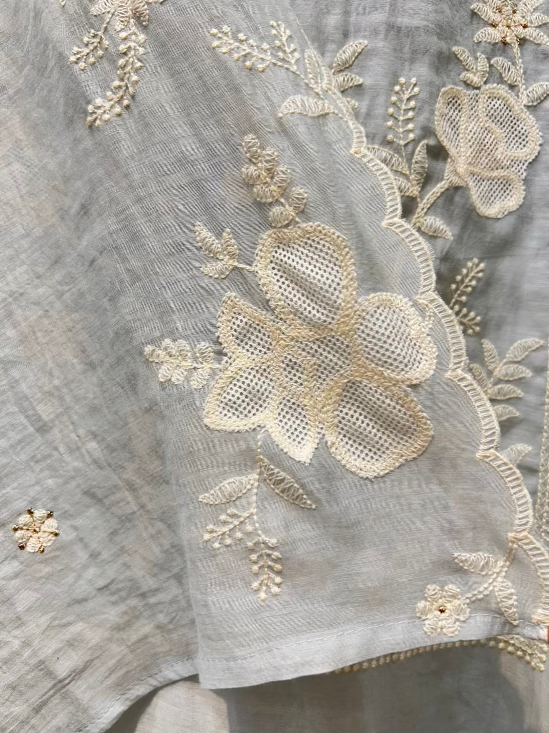 Liora Thread Veil Chanderi Sui