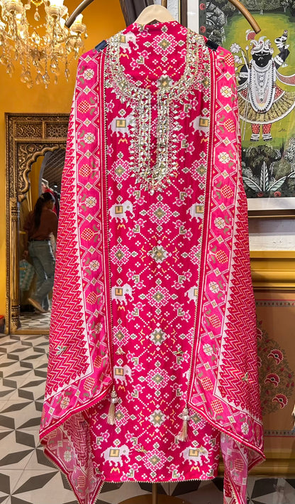 Zarisha Patola Silk Suit (Pink)