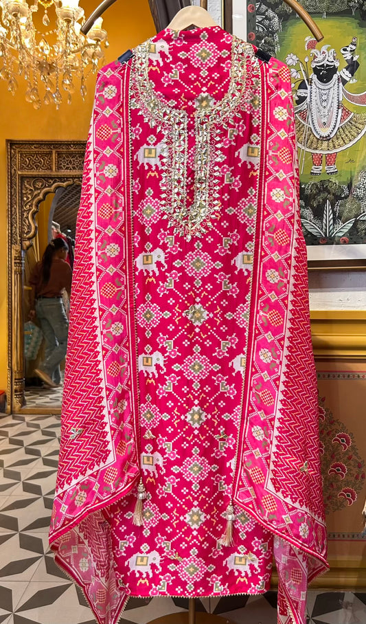 Zarisha Patola Silk Suit (Pink)