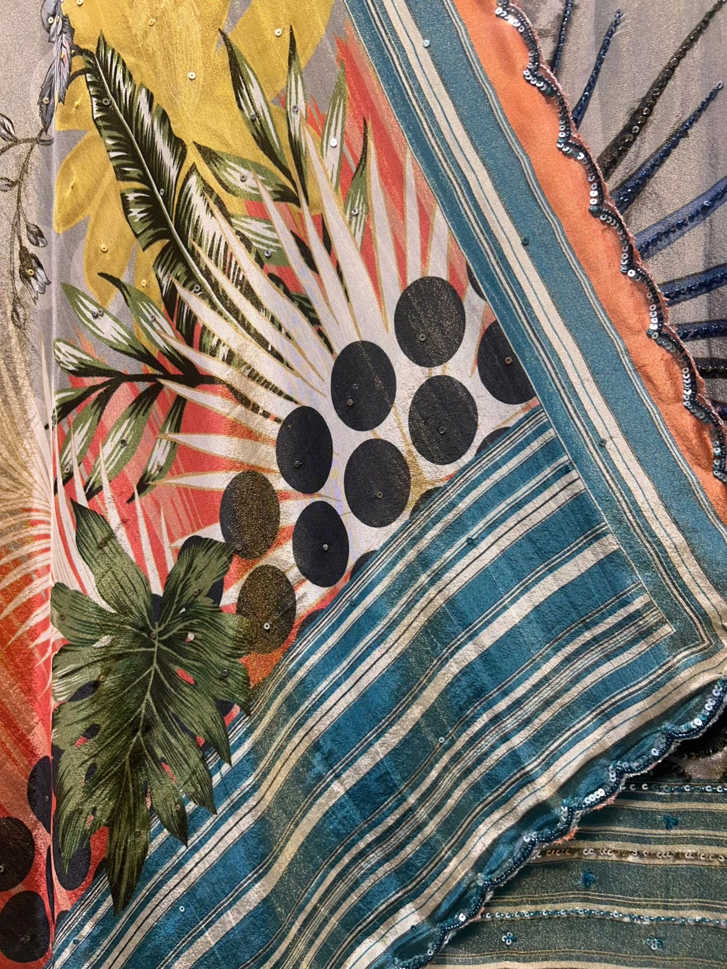 Ruhgraa Grey Bloom Suit