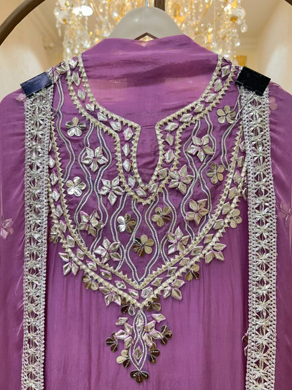 Eshira Gota Charm Suit (Purple)