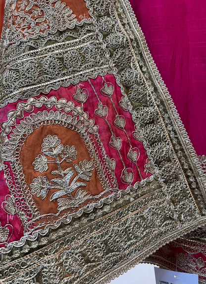 Zaylira Dori Gul Suit (Magenta)