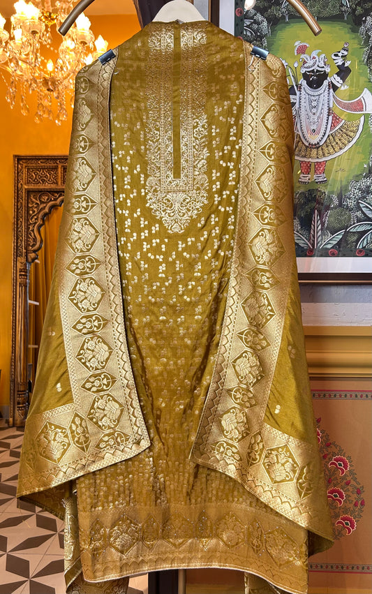 Amaaya Banarasi Silk Suit (Yellow)