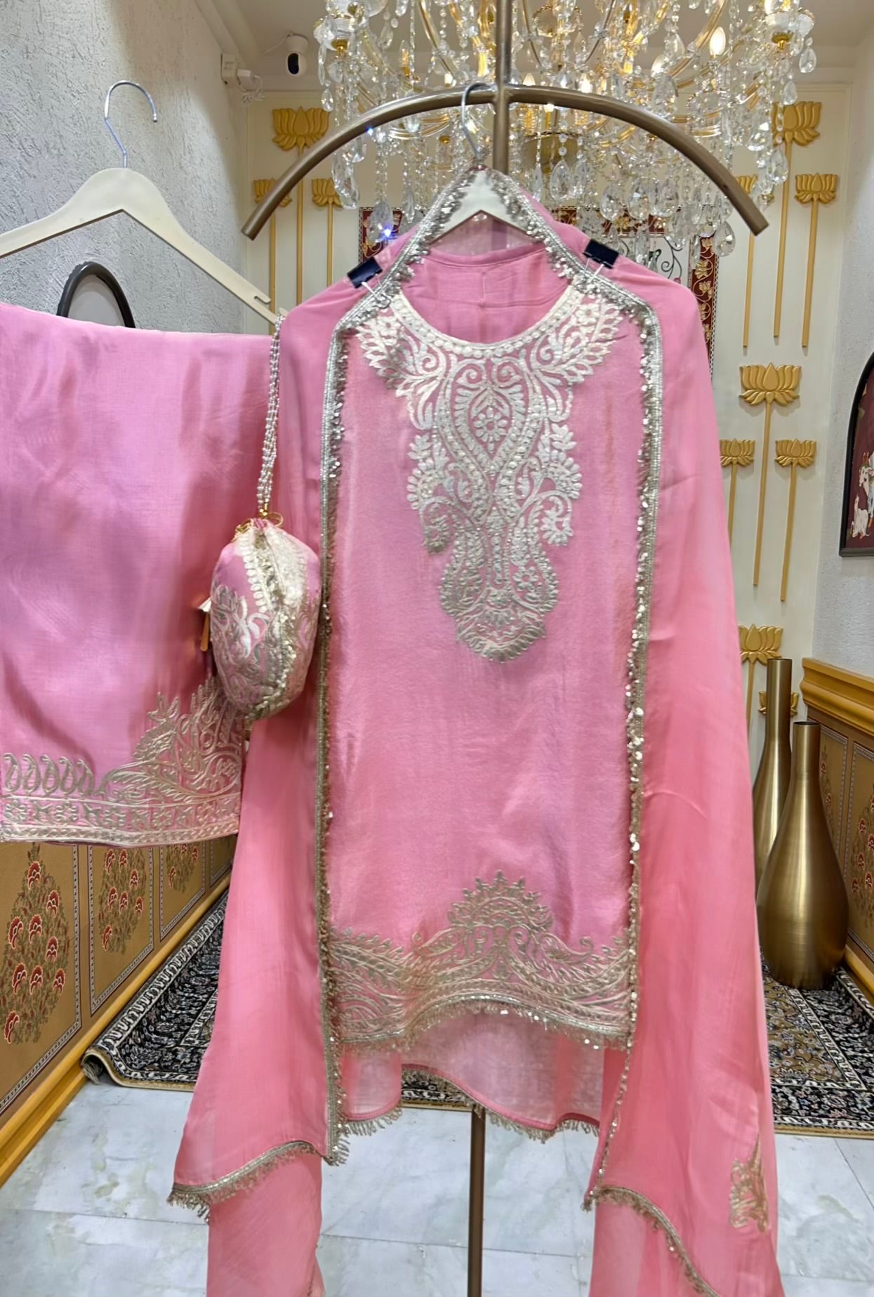 Arezya Kinari Élan Farshi Set (Pink)