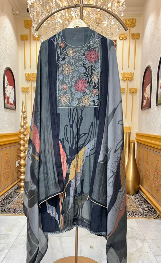 Zehna Pearl Line Suit (Dark Green)