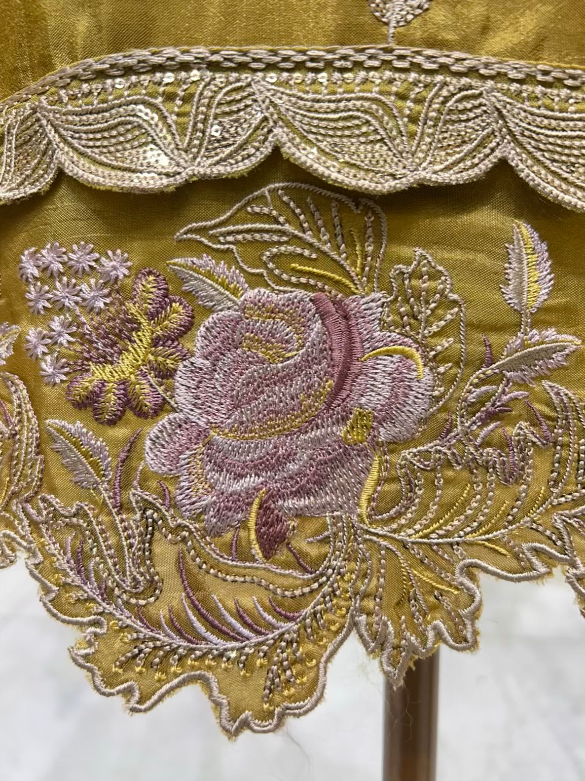 Zehraani Cutdana Silk Suit (Green)