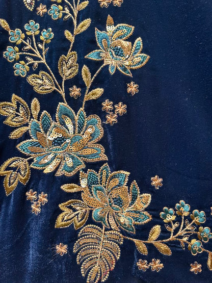 Nayab-é-Velour (Peacock Blue)