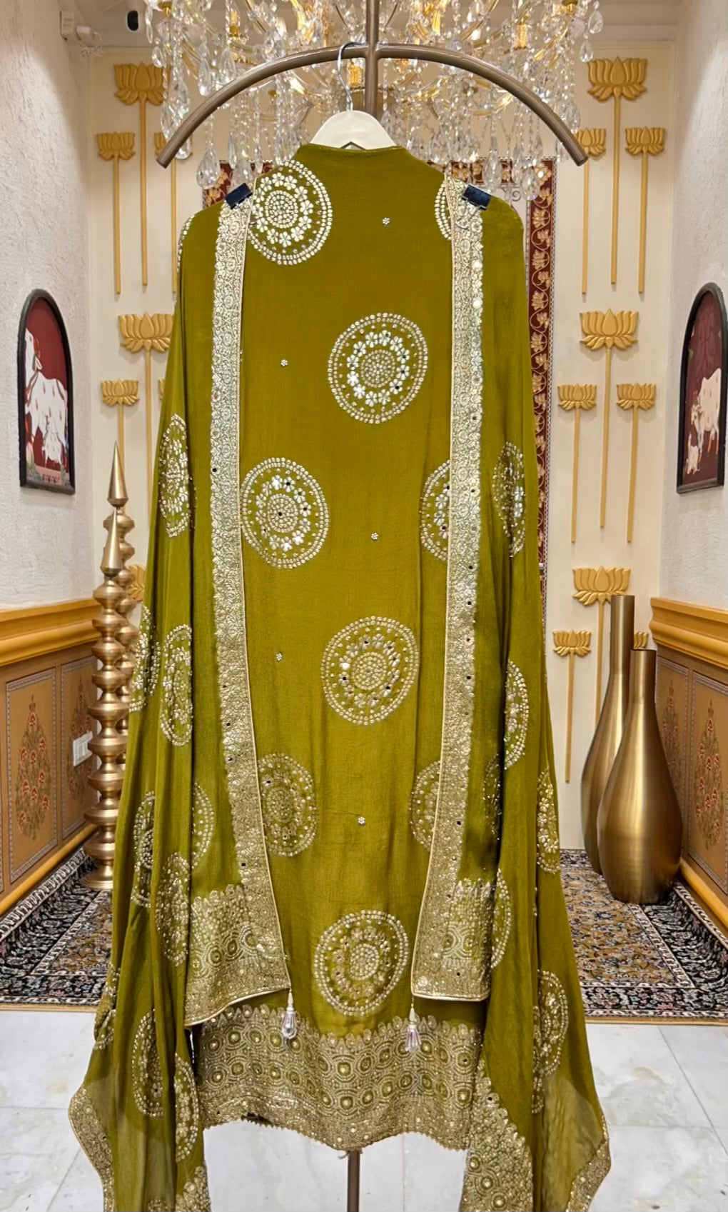 Saanjh Chinnon Loom Suit (Green)