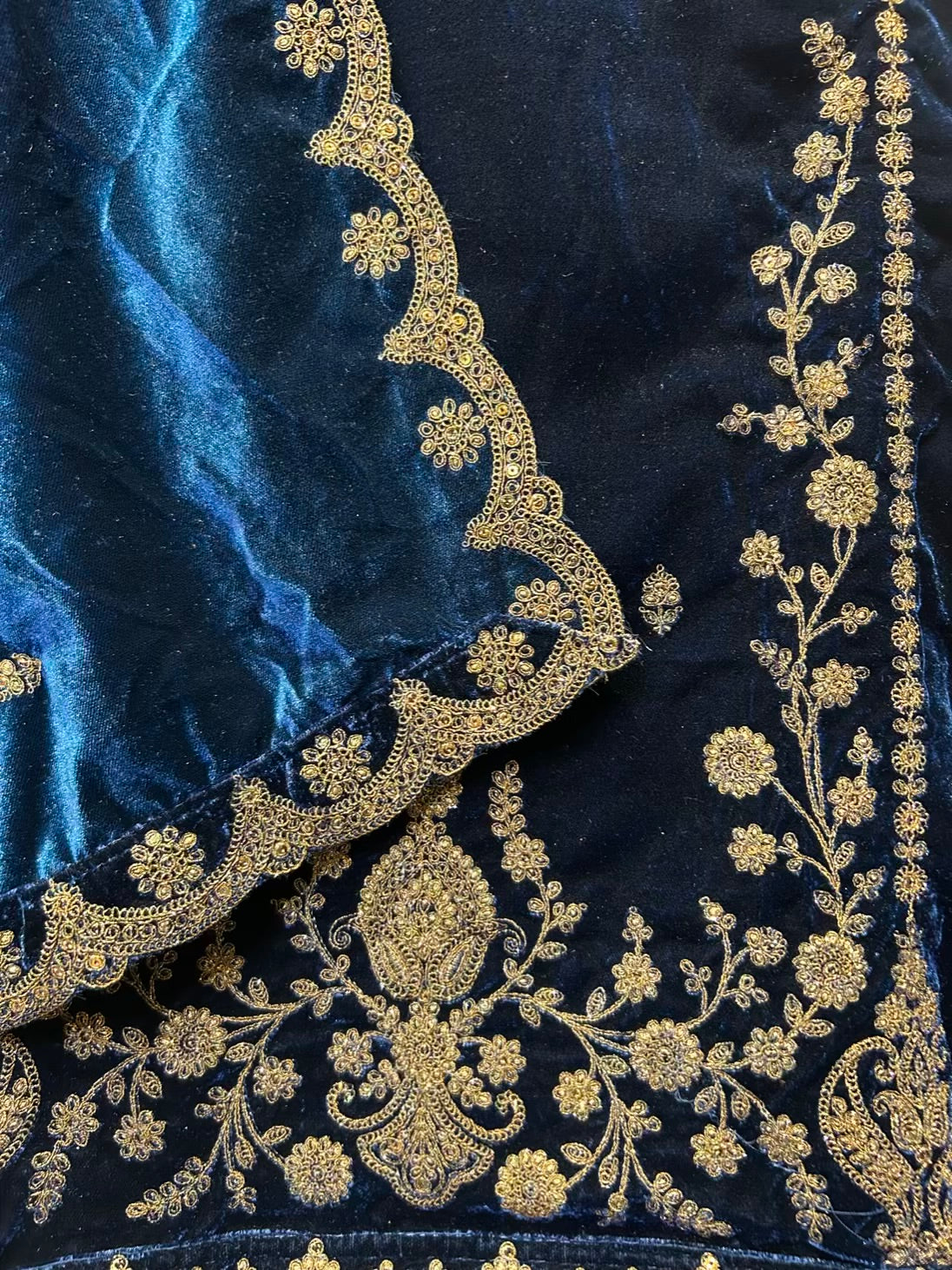 Rimvaar Velvet Suit (Blue)