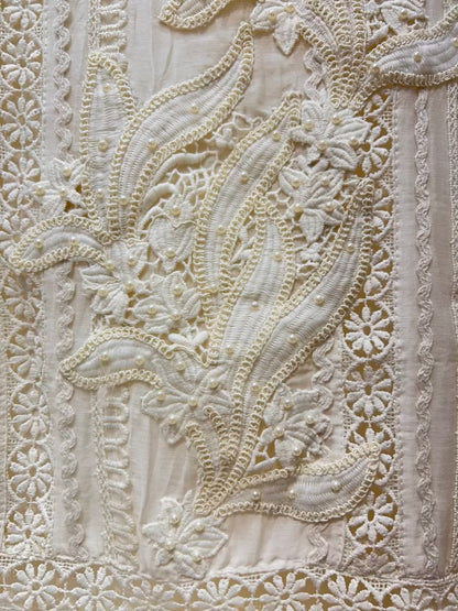 Aamira Dori Moti Mul Suit