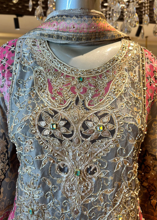 Vaanyara Anarkali Set