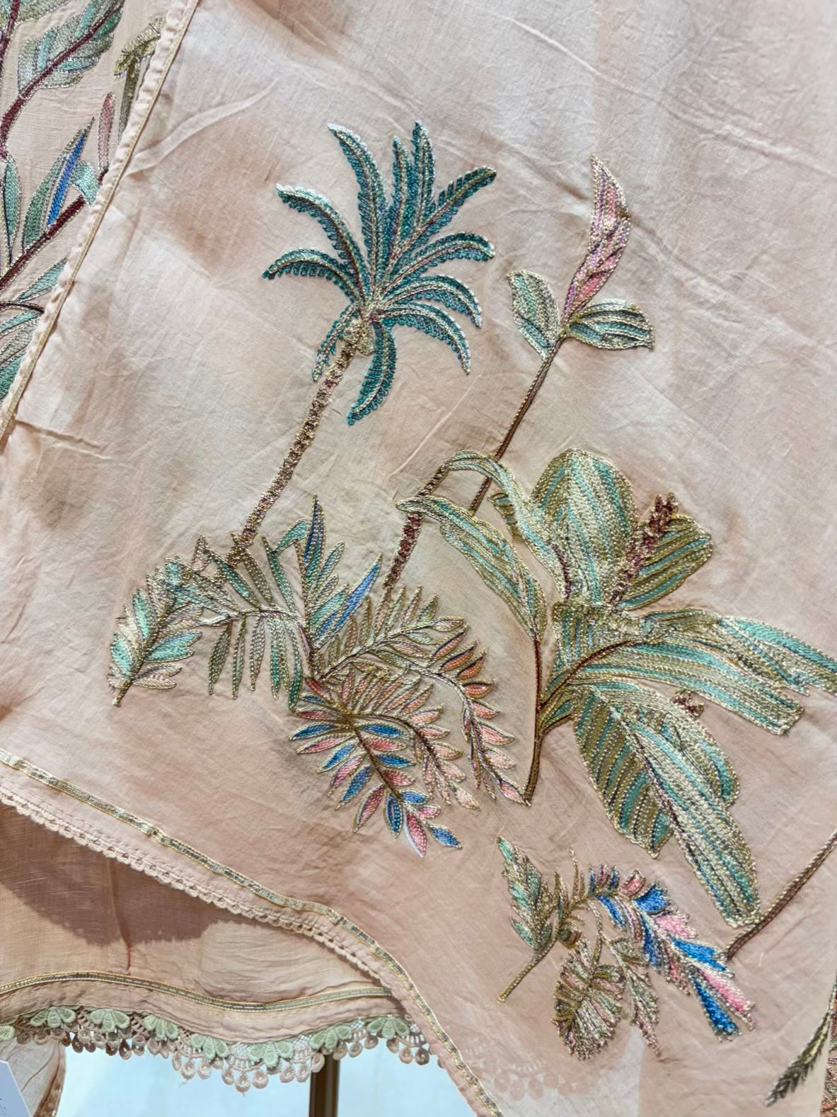 Veda Linen Zari Suit
